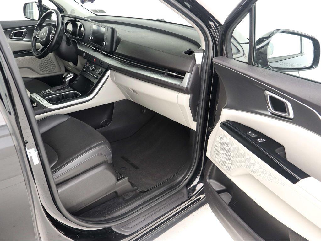 used 2022 Kia Carnival car, priced at $27,200