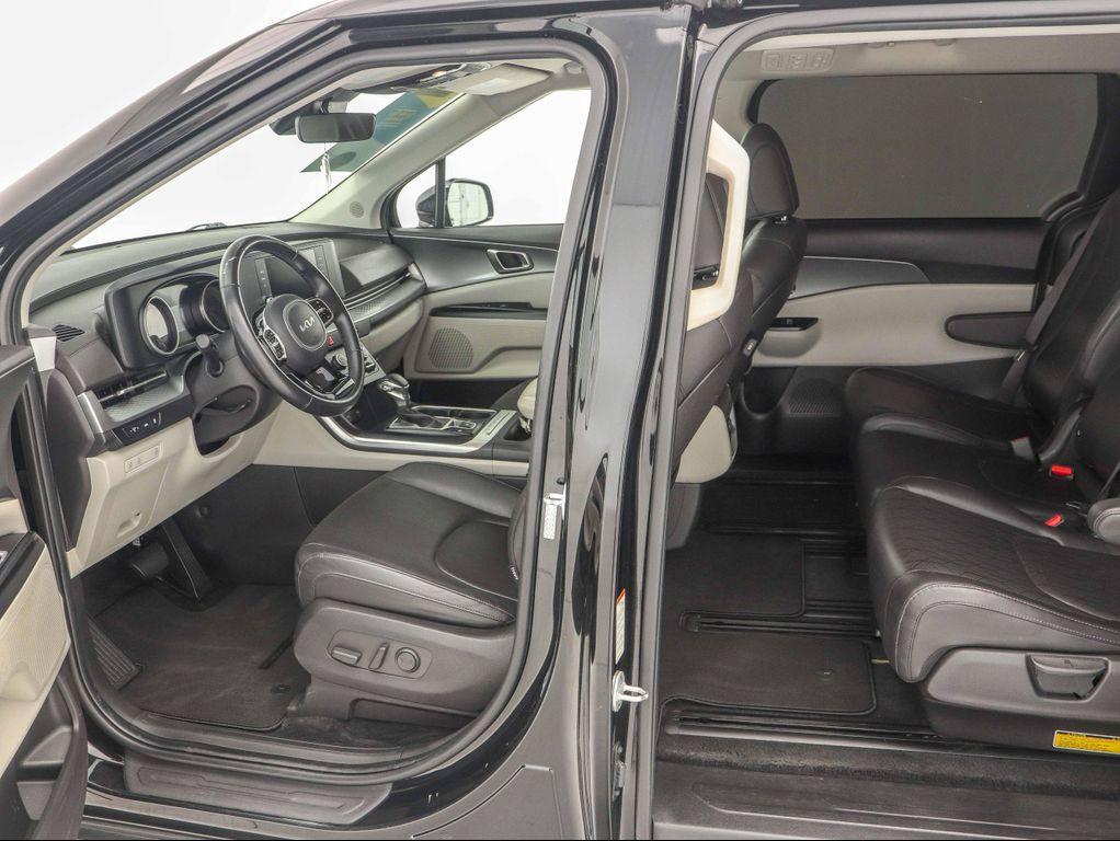 used 2022 Kia Carnival car, priced at $27,200