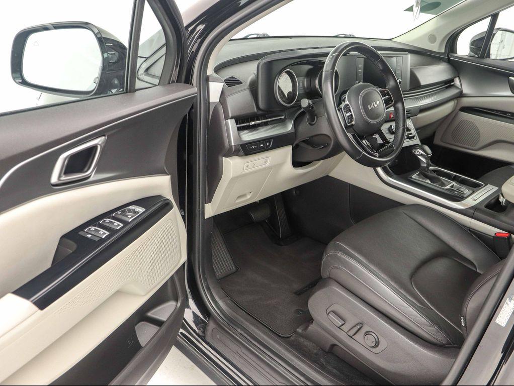 used 2022 Kia Carnival car, priced at $27,200