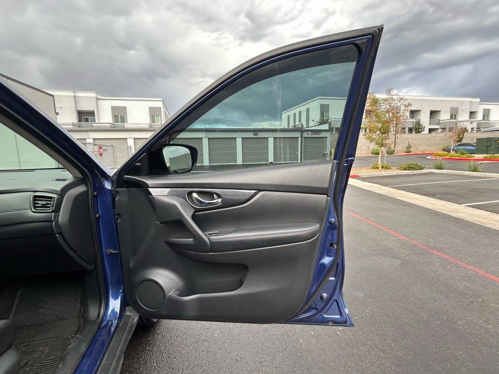 used 2020 Nissan Rogue car, priced at $13,888