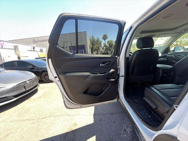 used 2018 Chevrolet Traverse car, priced at $17,499