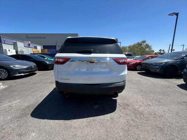 used 2018 Chevrolet Traverse car, priced at $17,499