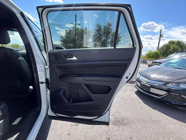 used 2020 Volkswagen Atlas Cross Sport car, priced at $16,777
