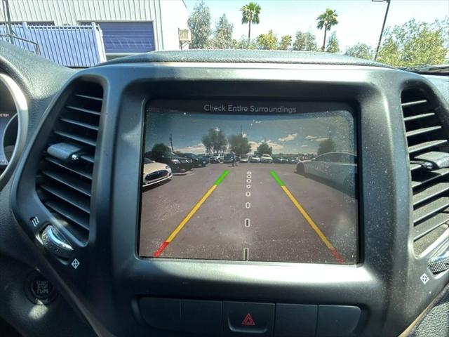used 2015 Jeep Cherokee car, priced at $8,999