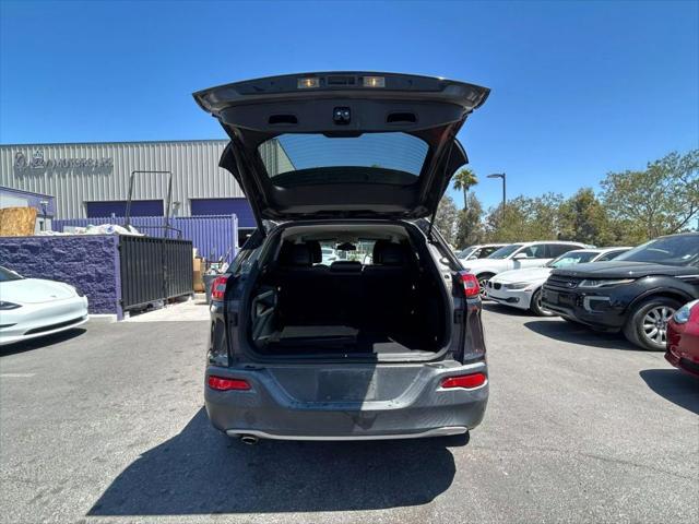 used 2015 Jeep Cherokee car, priced at $8,999