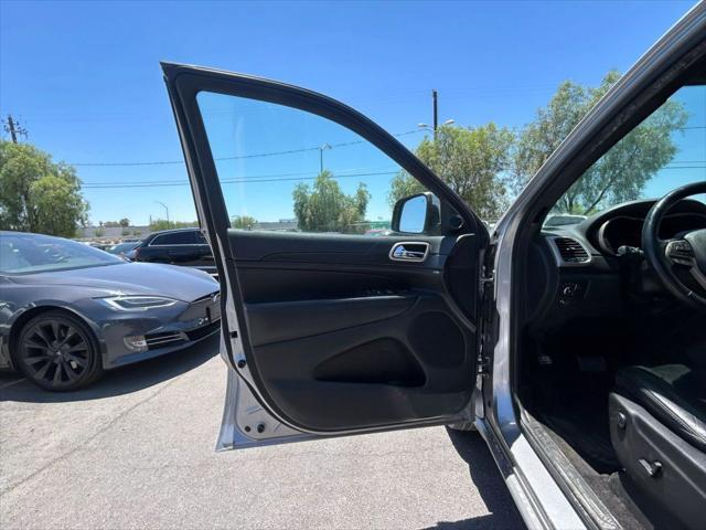 used 2015 Jeep Grand Cherokee car, priced at $9,667
