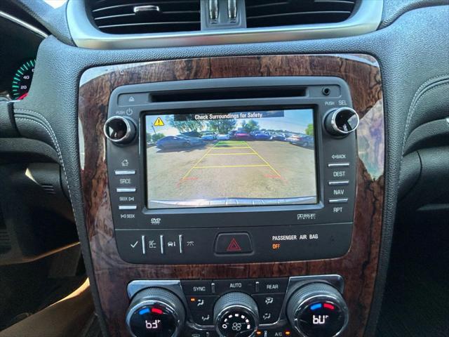 used 2013 Chevrolet Traverse car, priced at $8,888