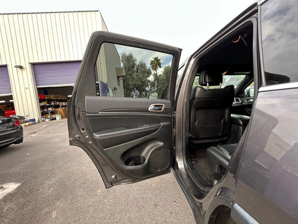 used 2015 Jeep Grand Cherokee car, priced at $12,820