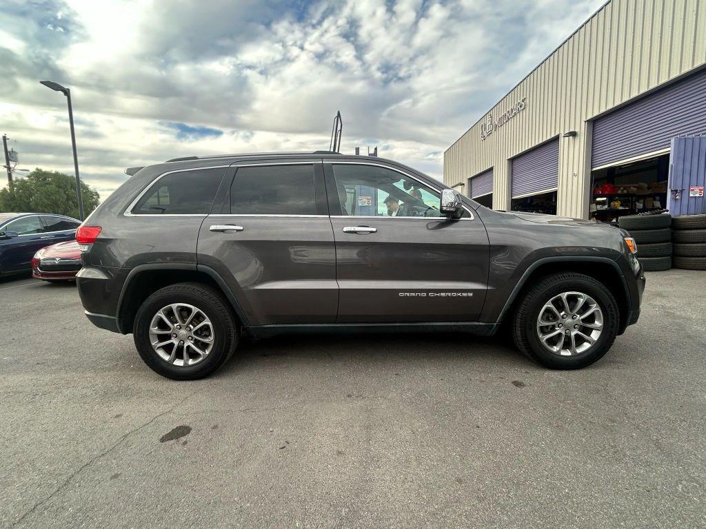 used 2015 Jeep Grand Cherokee car, priced at $12,820