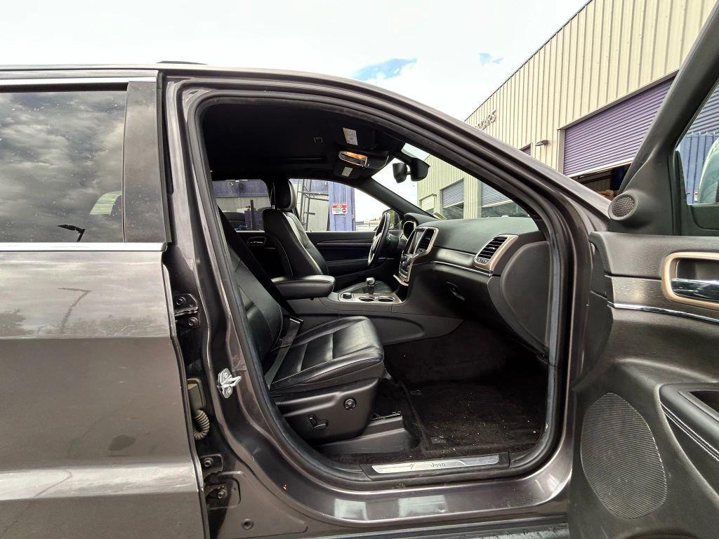 used 2015 Jeep Grand Cherokee car, priced at $12,820