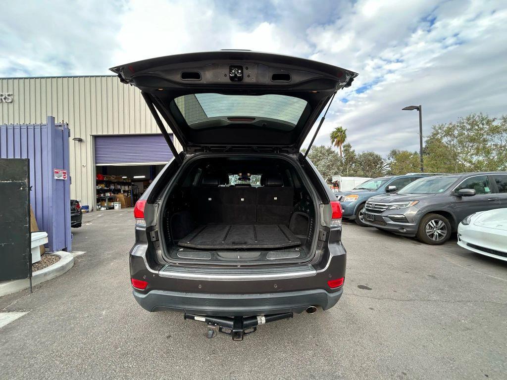 used 2015 Jeep Grand Cherokee car, priced at $12,820