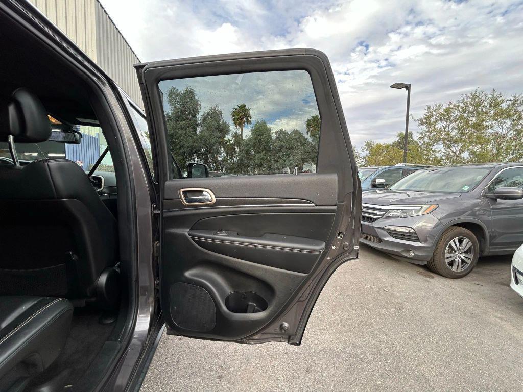 used 2015 Jeep Grand Cherokee car, priced at $12,820