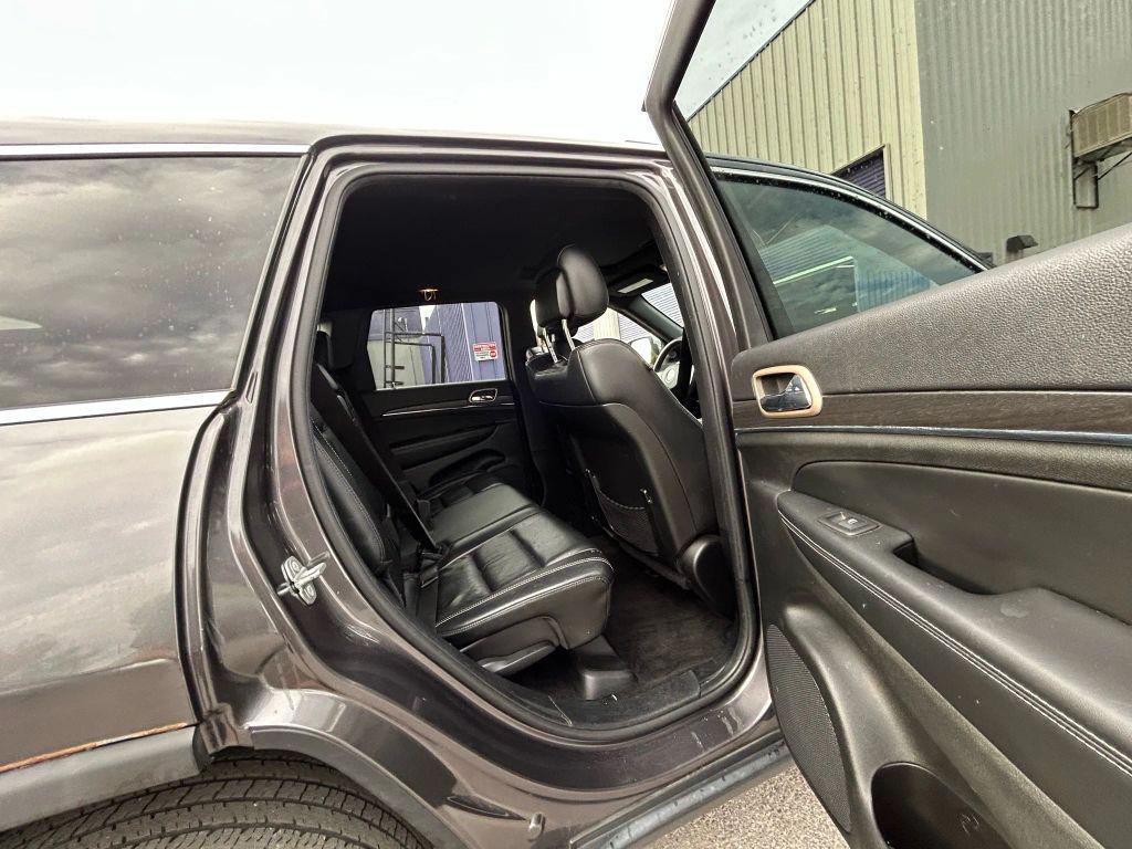 used 2015 Jeep Grand Cherokee car, priced at $12,820