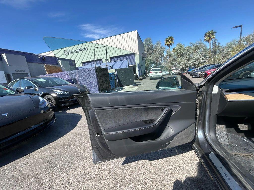 used 2018 Tesla Model 3 car, priced at $17,999