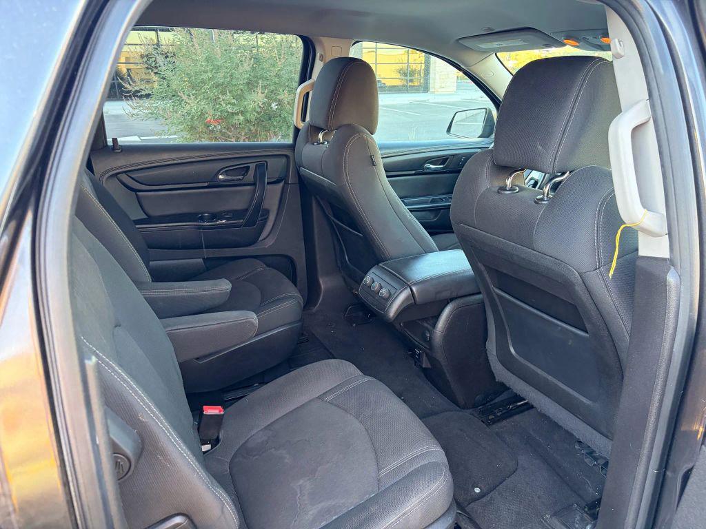 used 2015 GMC Acadia car, priced at $7,777