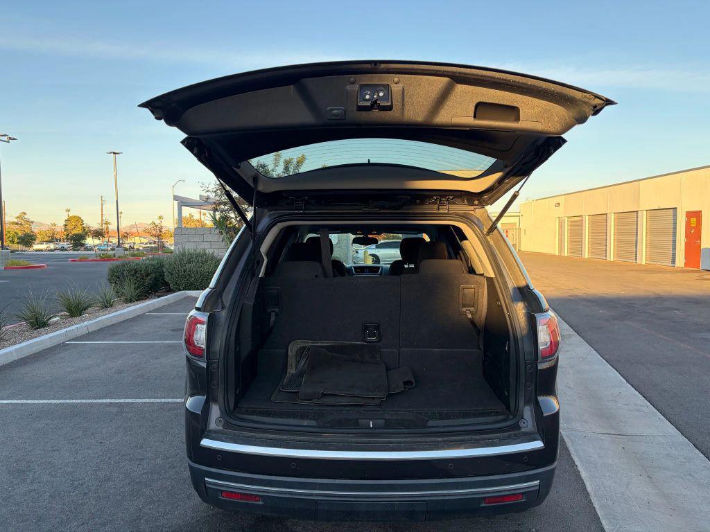 used 2015 GMC Acadia car, priced at $7,777