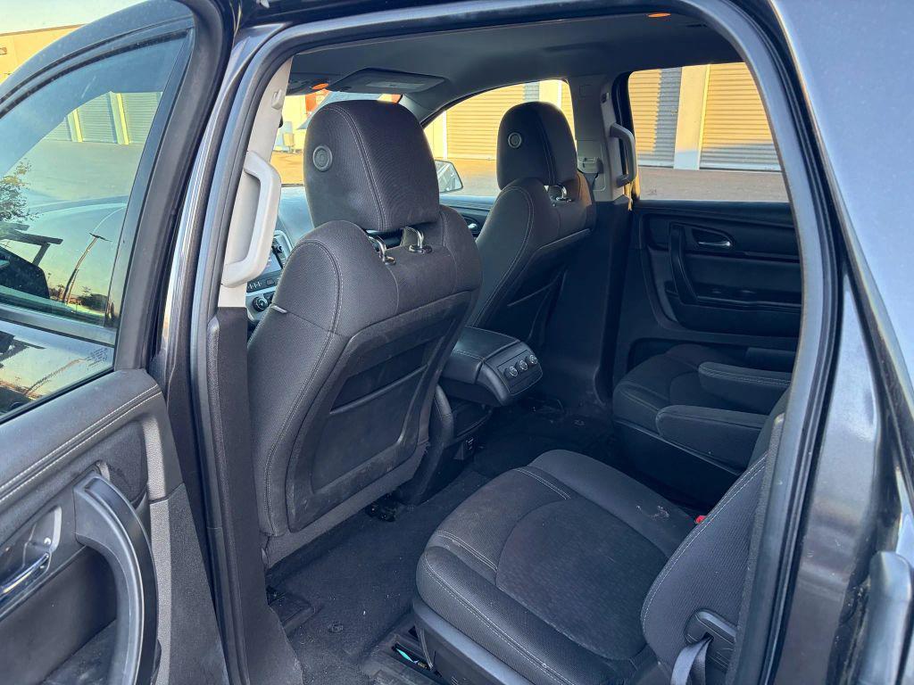 used 2015 GMC Acadia car, priced at $7,777