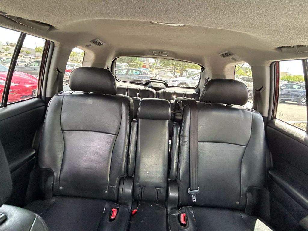 used 2013 Toyota Highlander car, priced at $15,995