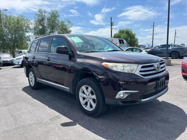 used 2013 Toyota Highlander car, priced at $14,999