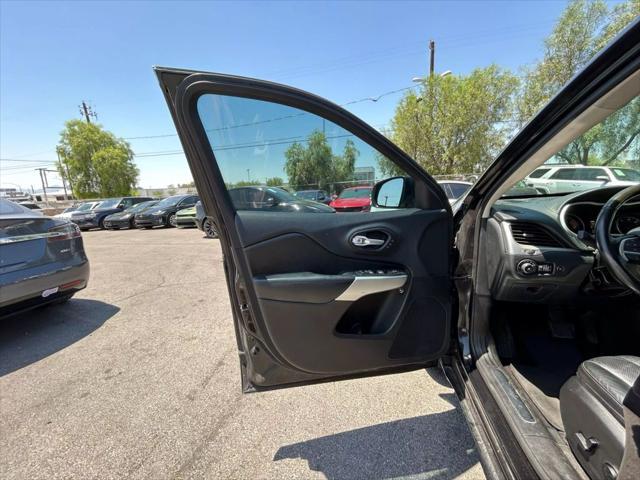 used 2016 Jeep Cherokee car, priced at $10,377