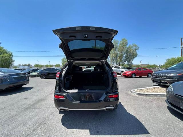 used 2016 Jeep Cherokee car, priced at $10,377