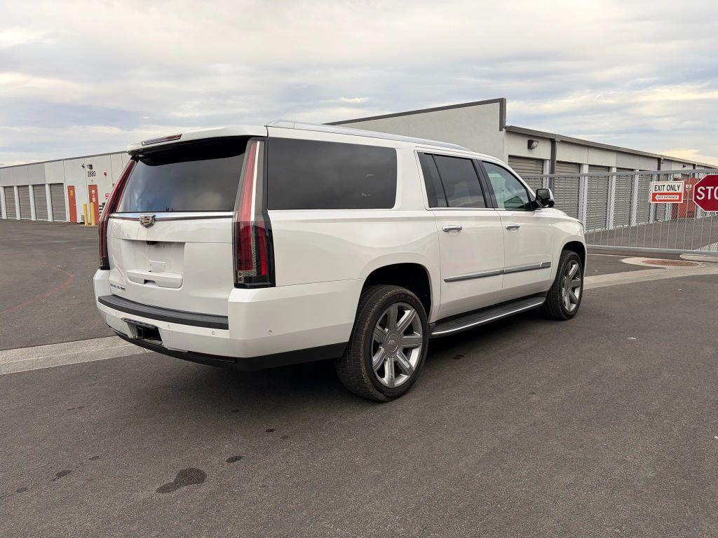 used 2018 Cadillac Escalade ESV car, priced at $25,976