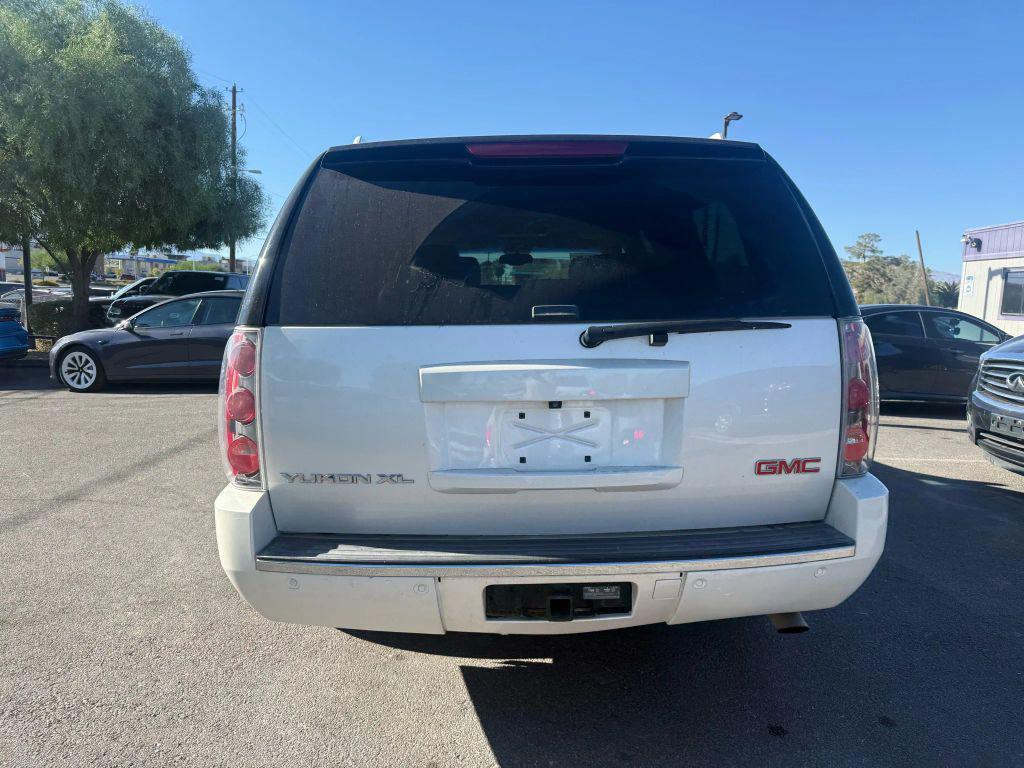 used 2013 GMC Yukon XL car, priced at $11,456