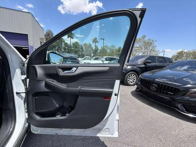 used 2022 Ford Escape car, priced at $15,999