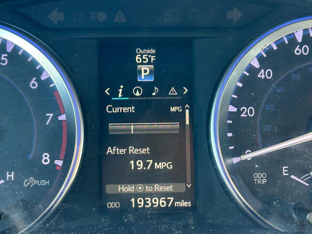 used 2015 Toyota Highlander car, priced at $11,491