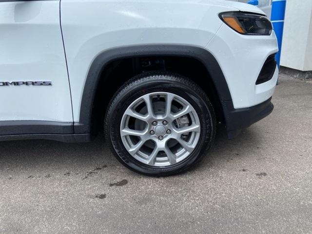 new 2024 Jeep Compass car, priced at $29,427