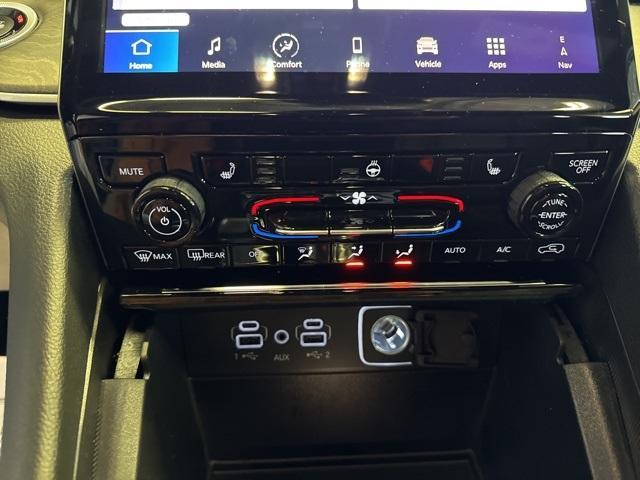 new 2025 Jeep Grand Cherokee car, priced at $40,710
