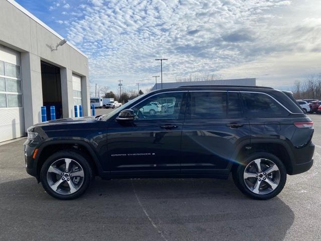 new 2024 Jeep Grand Cherokee 4xe car, priced at $51,266