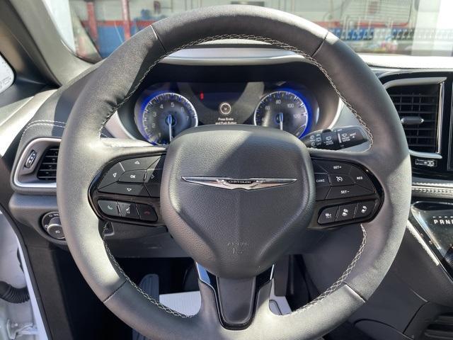 used 2024 Chrysler Pacifica car, priced at $37,985