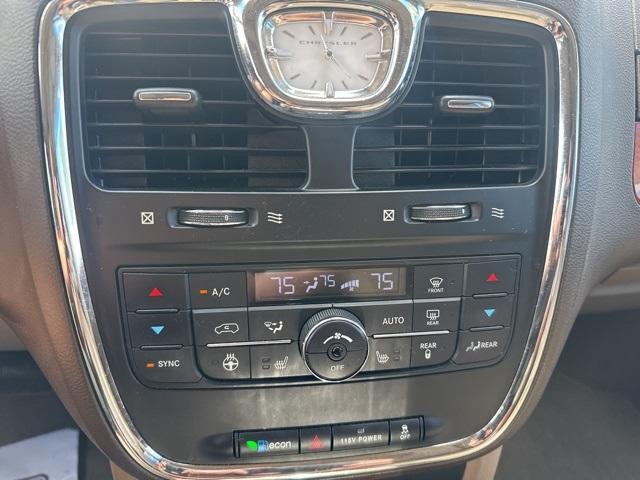 used 2014 Chrysler Town & Country car, priced at $13,395