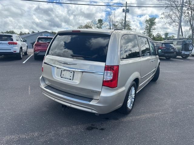 used 2014 Chrysler Town & Country car, priced at $13,395