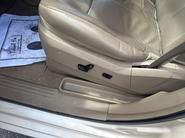 used 2014 Chrysler Town & Country car, priced at $13,395