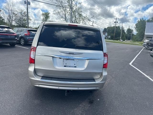 used 2014 Chrysler Town & Country car, priced at $13,395