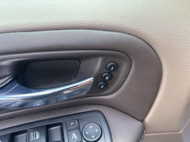 used 2014 Chrysler Town & Country car, priced at $13,395