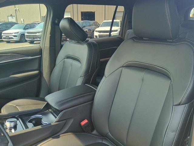 new 2025 Jeep Grand Cherokee L car, priced at $52,335