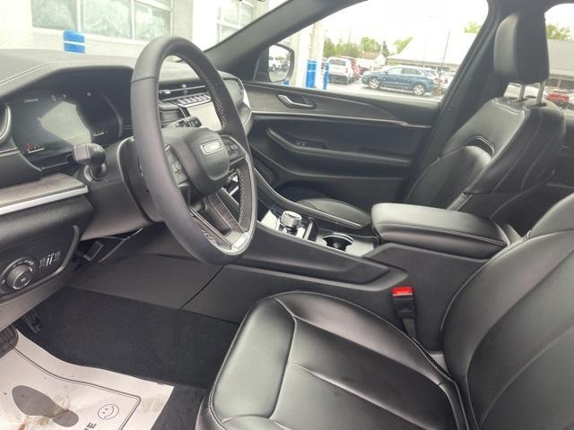 new 2025 Jeep Grand Cherokee car, priced at $43,906