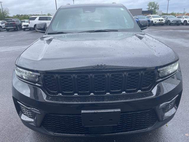 new 2025 Jeep Grand Cherokee car, priced at $43,906