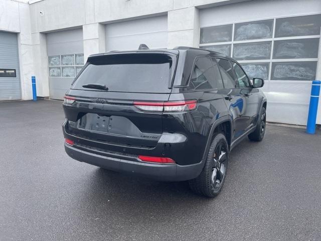 new 2025 Jeep Grand Cherokee car, priced at $43,906