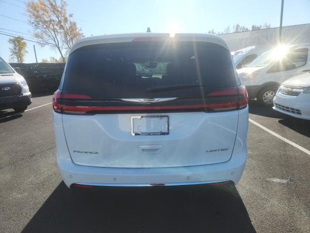 used 2023 Chrysler Pacifica car, priced at $33,185