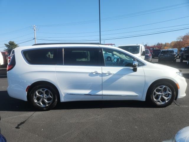 used 2023 Chrysler Pacifica car, priced at $33,185