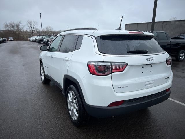 new 2024 Jeep Compass car, priced at $29,427