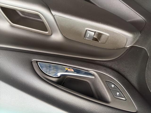 used 2023 Chevrolet Equinox car, priced at $18,385