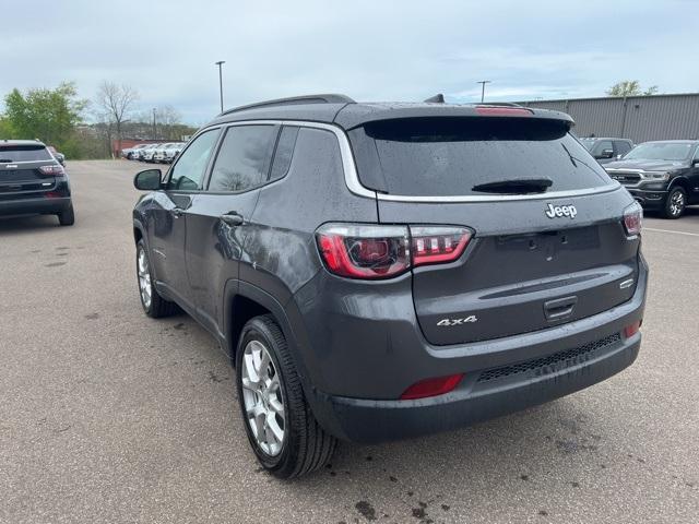 new 2024 Jeep Compass car, priced at $29,992