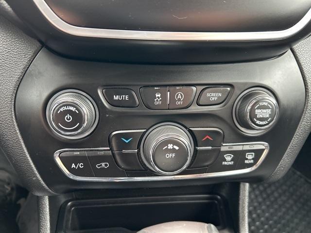 used 2019 Jeep Cherokee car, priced at $14,985
