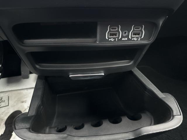 used 2025 Chrysler Pacifica car, priced at $35,885