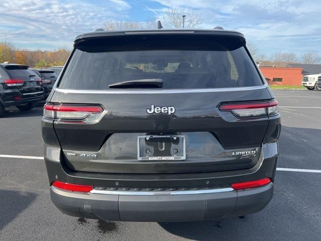 used 2021 Jeep Grand Cherokee L car, priced at $31,999